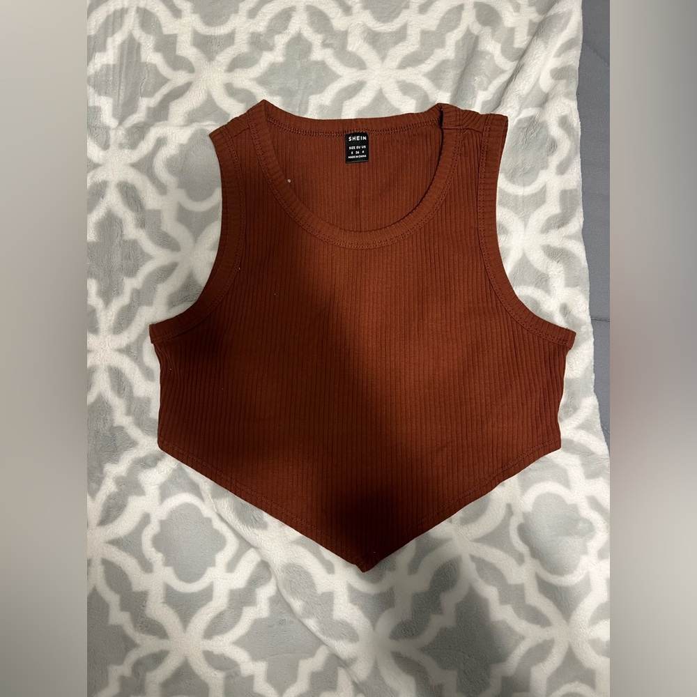 Women’s crop tank, size small, color burgundy and beige, brand: SHEIN